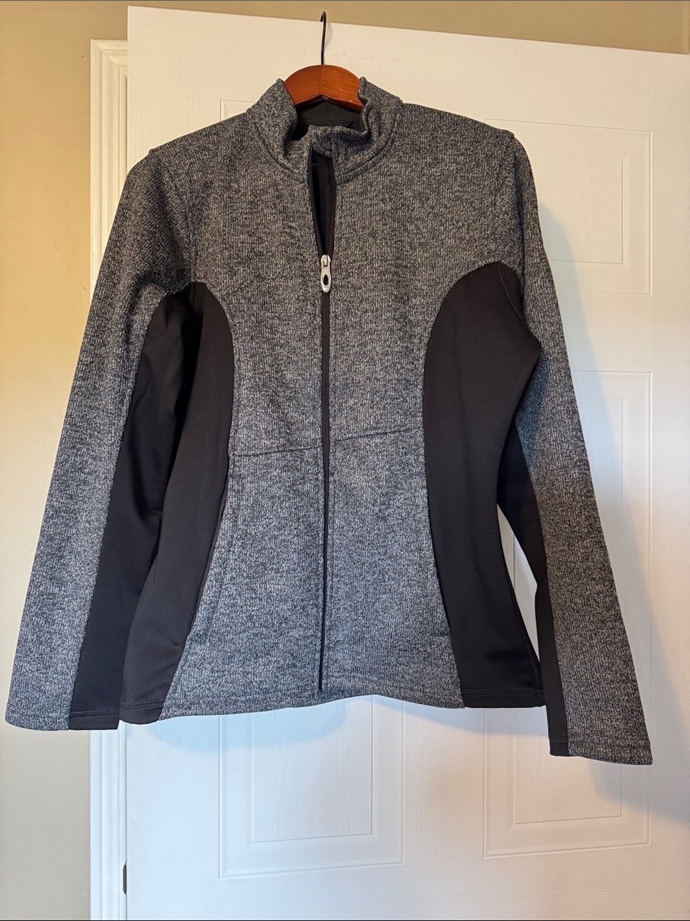 NEW Women's Spyder Grey and Black Zip-Up Jacket